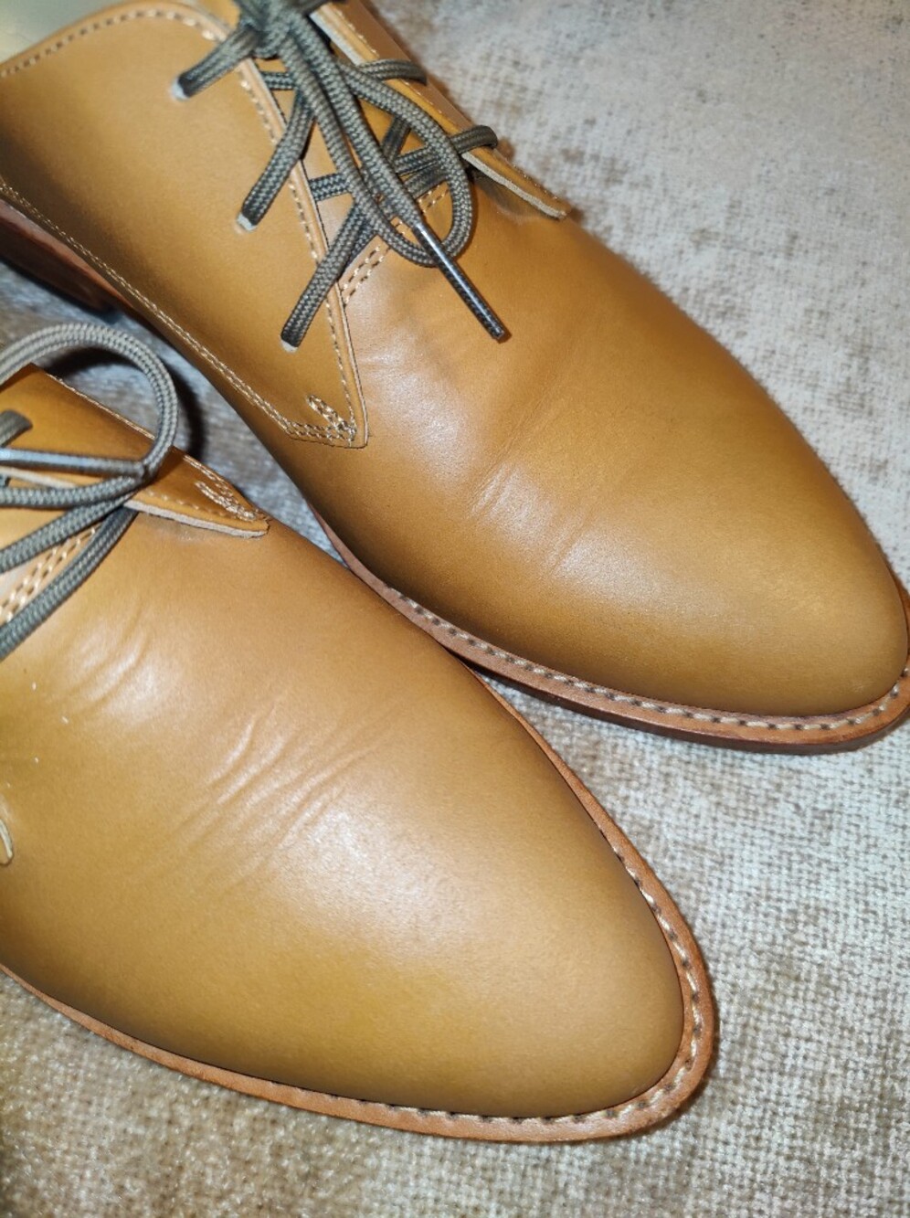 Nisolo James Oxford - Almond, Size 7 - Picture 6 of 16